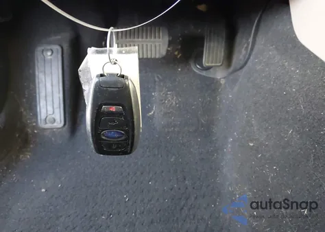 2018 Subaru Outback 2.5I Limited из США, поврежденный, VIN 4S4BSANC1J3321651